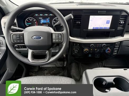 New 2026 Ford F250 XL w/ XL Chrome Package image 4