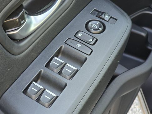 New 2025 Honda Pilot Touring image 29