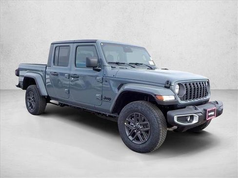 New 2026 Jeep Gladiator Sport AWD/4WD image 6