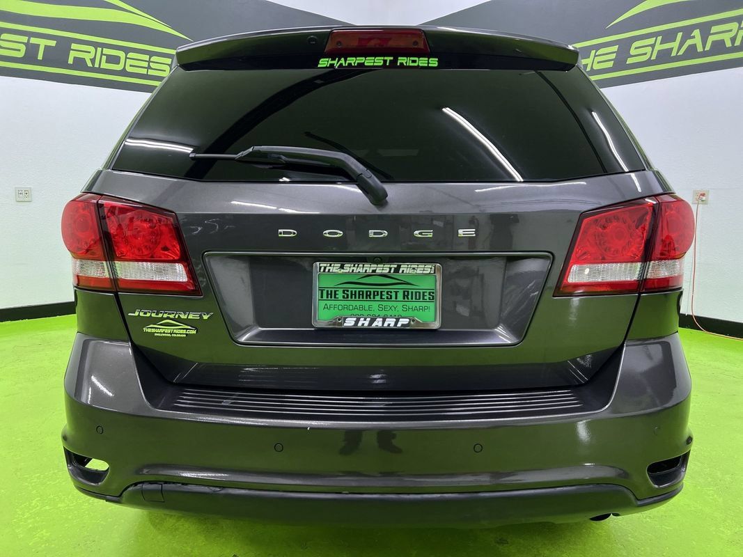 Used 2019 Dodge Journey SE w/ Connectivity Group FWD image 8