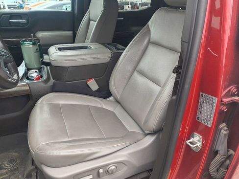 Used 2019 Chevrolet Silverado 1500 LT Trail Boss AWD/4WD image 12
