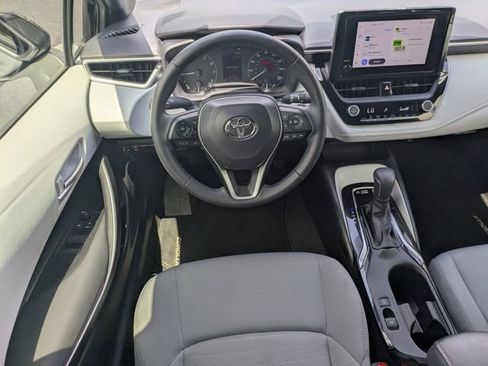 Used 2023 Toyota Corolla SE w/ SE Premium Package FWD image 15