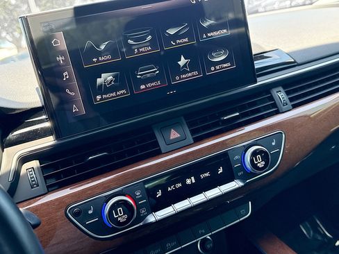 Used 2022 Audi A5 2.0T Premium image 27