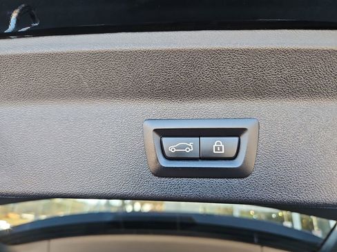 Used 2022 BMW X3 xDrive30i w/ Premium Package 2 image 33