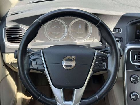 Used 2013 Volvo S60 T5 AWD/4WD image 10