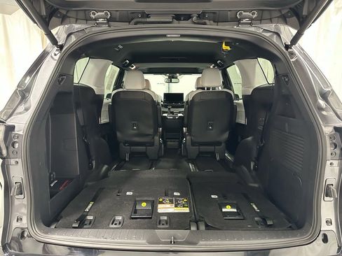Used 2025 Toyota Sienna XSE image 53