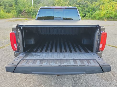 Used 2019 GMC Sierra 1500 AT4 w/ AT4 Premium Package AWD/4WD image 17