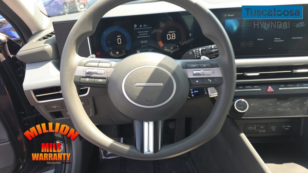 Used 2025 Hyundai Sonata SEL FWD image 16