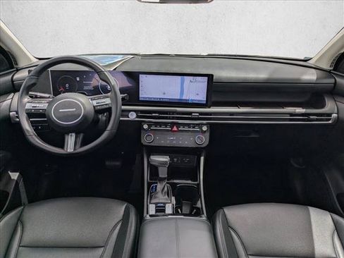 Used 2025 Hyundai Tucson SEL FWD image 19