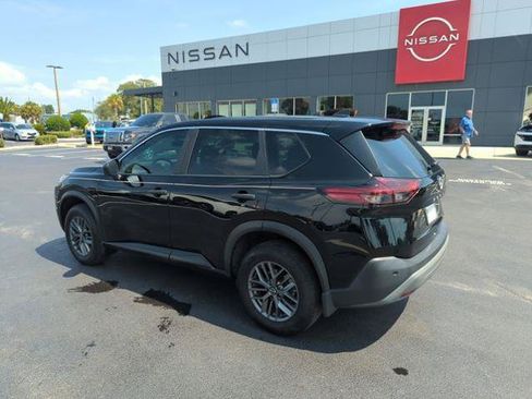 Certified 2023 Nissan Rogue S FWD image 9