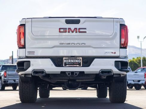 Certified 2025 GMC Sierra 1500 AT4 w/ AT4 Premium Package AWD/4WD image 66