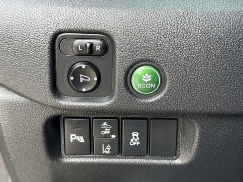 Used 2019 Honda Pilot Touring image 48