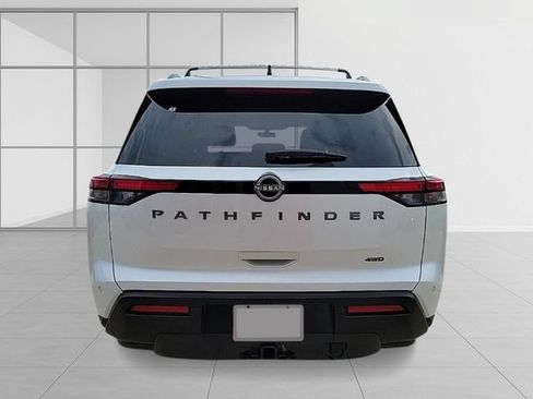 New 2026 Nissan Pathfinder SV w/ SV Premium Package AWD/4WD image 5
