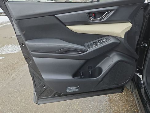 Used 2022 Subaru Ascent Premium w/ Convenience Package image 12