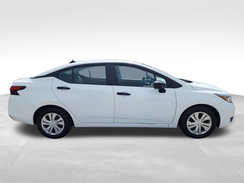 Used 2023 Nissan Versa S FWD image 10