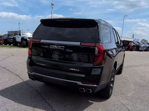 Used 2025 GMC Yukon AT4 w/ AT4 Premium Plus Package AWD/4WD image 8