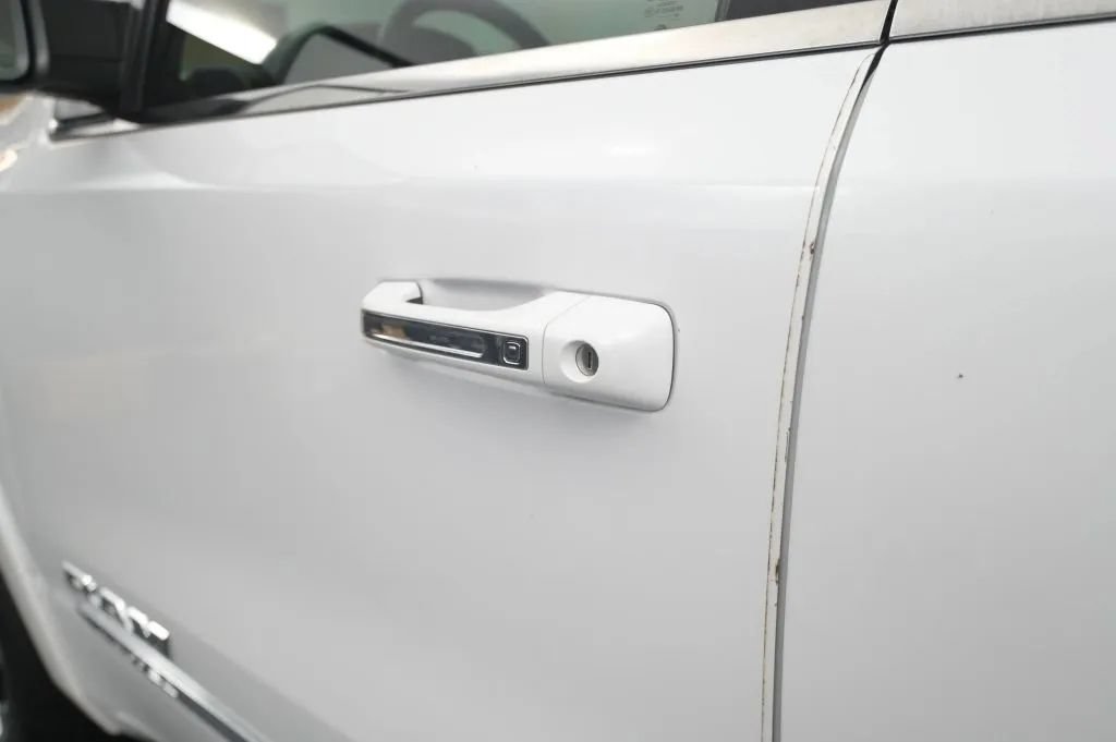 Used 2019 RAM 1500 Limited AWD/4WD image 14