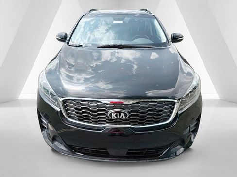 Used 2020 Kia Sorento S FWD image 2