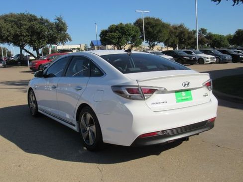 Used 2017 Hyundai Sonata Plug-In Hybrid image 9
