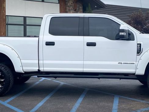 Used 2018 Ford F250 XLT AWD/4WD image 9