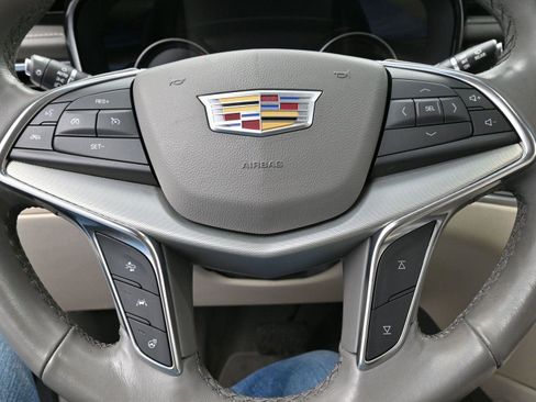 Certified 2023 Cadillac XT5 Premium Luxury image 17