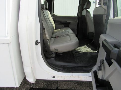 Used 2021 Ford F550 2WD Crew Cab Super Duty image 17