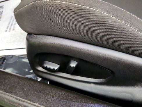 Used 2019 Chevrolet Camaro LT RWD image 11
