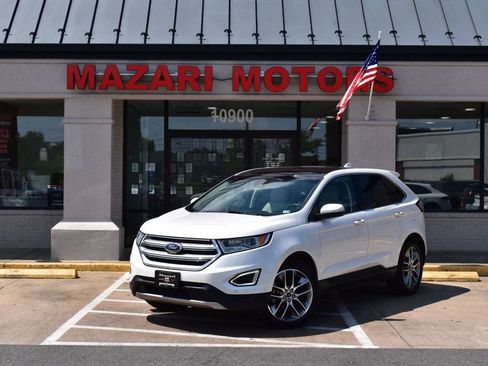 Used 2016 Ford Edge Titanium w/ Equipment Group 302A FWD image 2