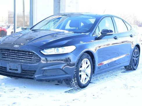 Used 2014 Ford Fusion SE image 12