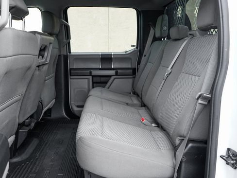 Used 2017 Ford F550 4x4 Crew Cab Super Duty image 36