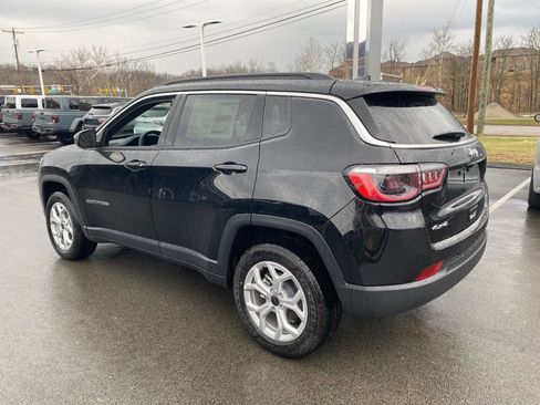New 2026 Jeep Compass Latitude image 5