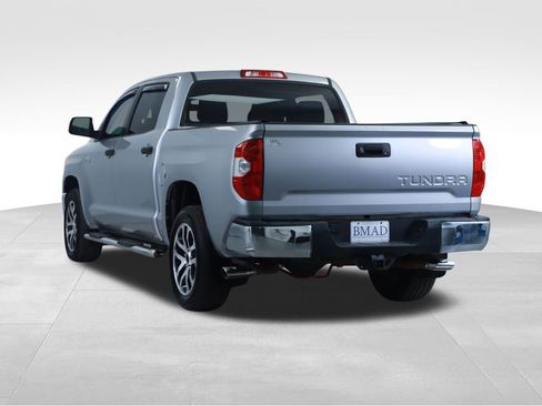 Used 2017 Toyota Tundra SR5 w/ SR5 Upgrade Package image 10