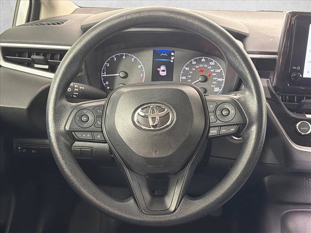 Used 2025 Toyota Corolla LE w/ Convenience Package FWD image 23