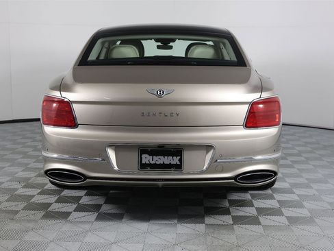 New 2026 Bentley Flying Spur Plug-In Hybrid image 8