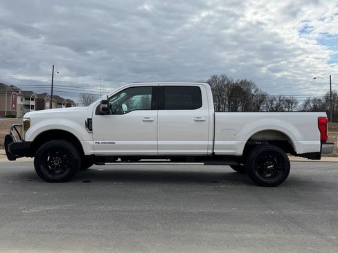 Used 2018 Ford F250 Lariat w/ Lariat Value Package image 8