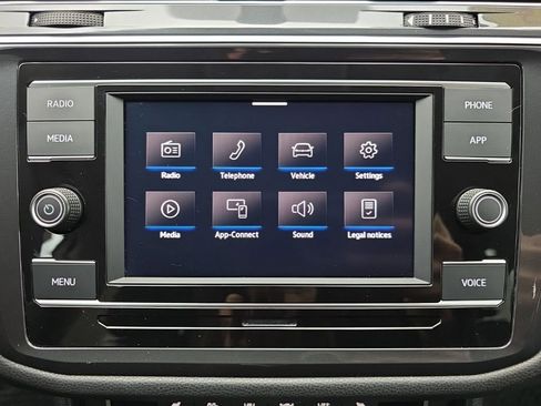 Used 2023 Volkswagen Tiguan S image 30