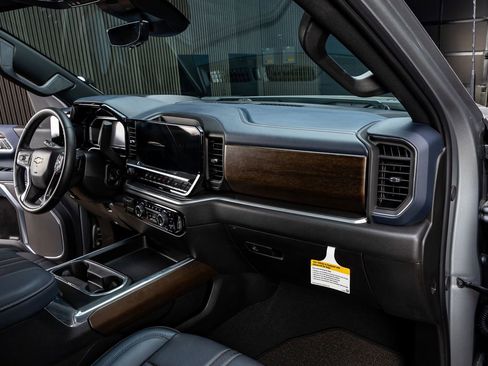 Used 2026 Chevrolet Silverado 3500 High Country w/ High Country Premium Package AWD/4WD image 18