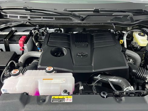 Used 2026 Toyota Tundra SR image 29