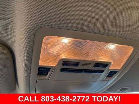 Used 2019 Toyota Highlander Limited image 29