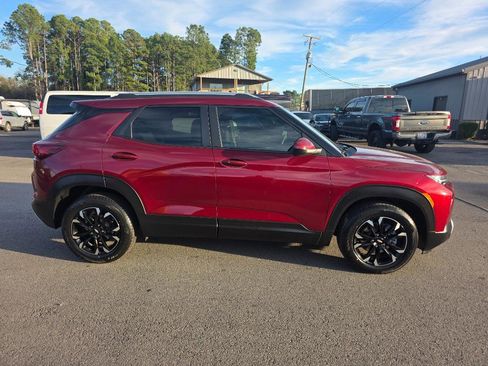 Used 2023 Chevrolet TrailBlazer LT w/ Convenience Package image 4
