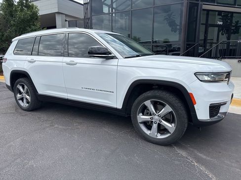 Used 2021 Jeep Grand Cherokee L Limited w/ Luxury Tech Group II AWD/4WD image 5