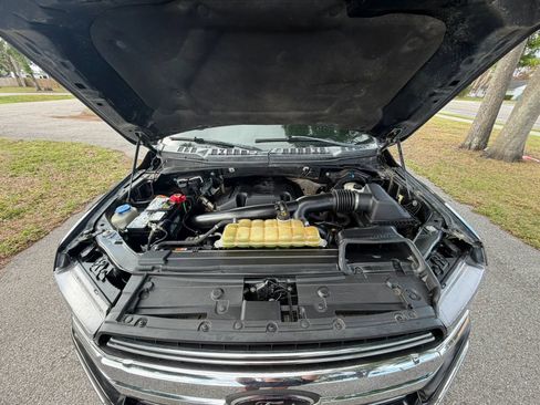 Used 2019 Ford F150 Lariat w/ Trailer Tow Package AWD/4WD image 20