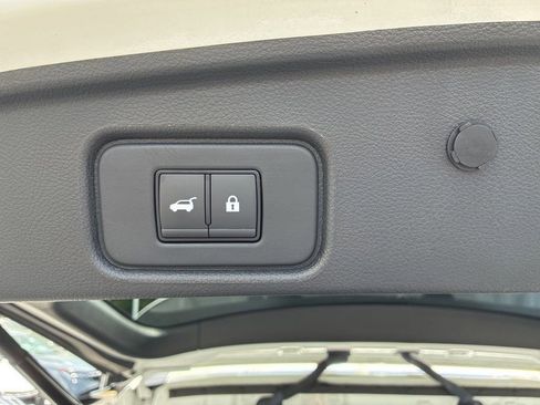 Certified 2024 Nissan Pathfinder Platinum w/ Cargo Package AWD/4WD image 15