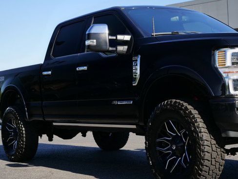 Used 2022 Ford F250 Platinum w/ Tremor Off-Road Package AWD/4WD image 54