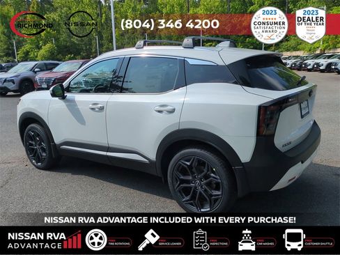 New 2025 Nissan Kicks SR image 7