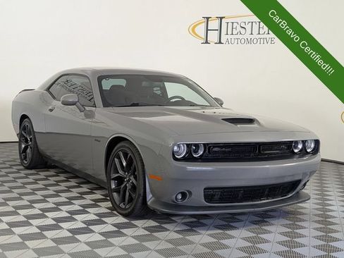 Used 2019 Dodge Challenger R/T w/ Blacktop Package RWD image 2