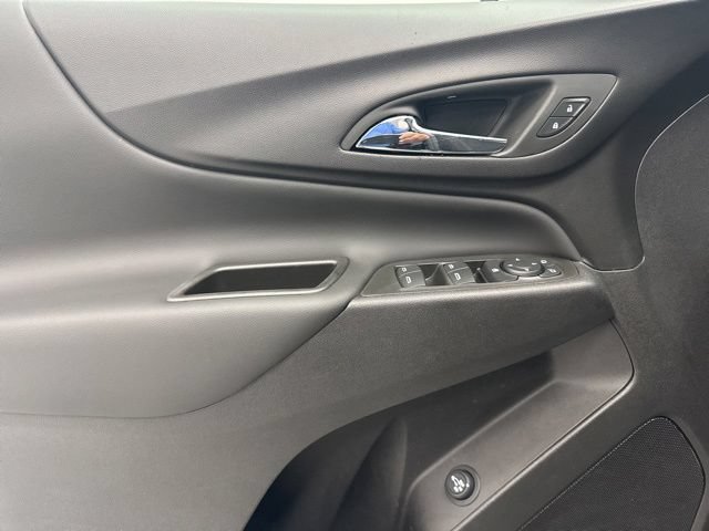 Used 2024 Chevrolet Equinox LT FWD image 9