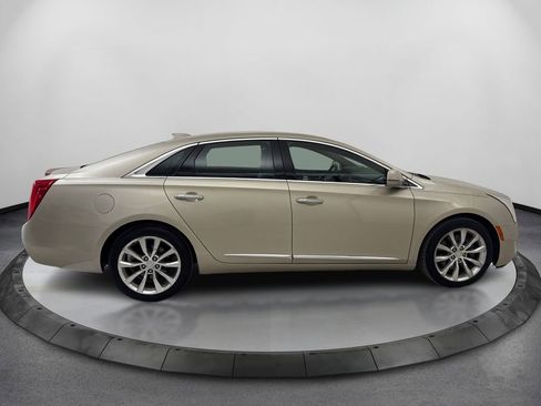 Used 2016 Cadillac XTS Luxury FWD image 4