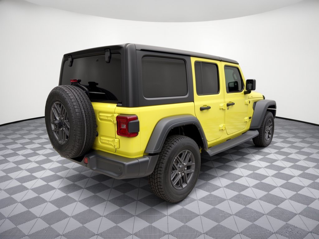 Used 2024 Jeep Wrangler Unlimited Sport AWD/4WD image 9