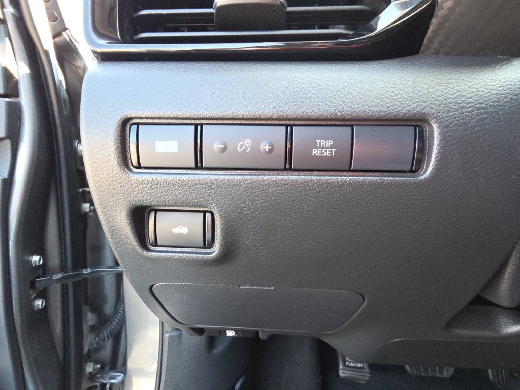 Used 2024 Nissan Sentra SV FWD image 20